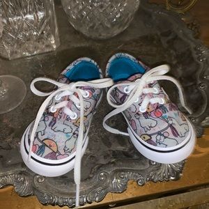 Vans!! 😎 Toddler size 5